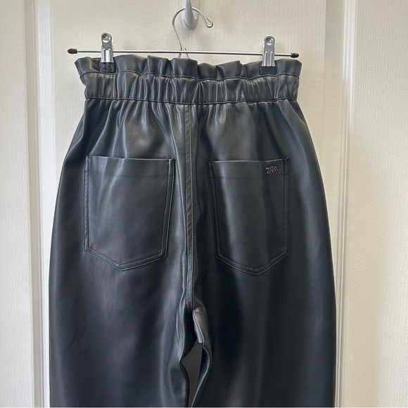 Zara Women's Black Faux Leather Baggy High-Waisted Paperbag Trouser Pants Size 2 - Picture 8 of 16